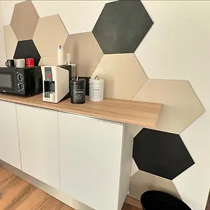 https://easy-room.catania-hotels.net